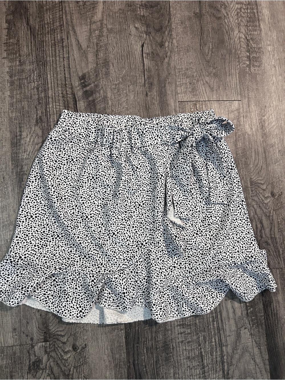 White and Black Dotted Ruffle Hem Skirt